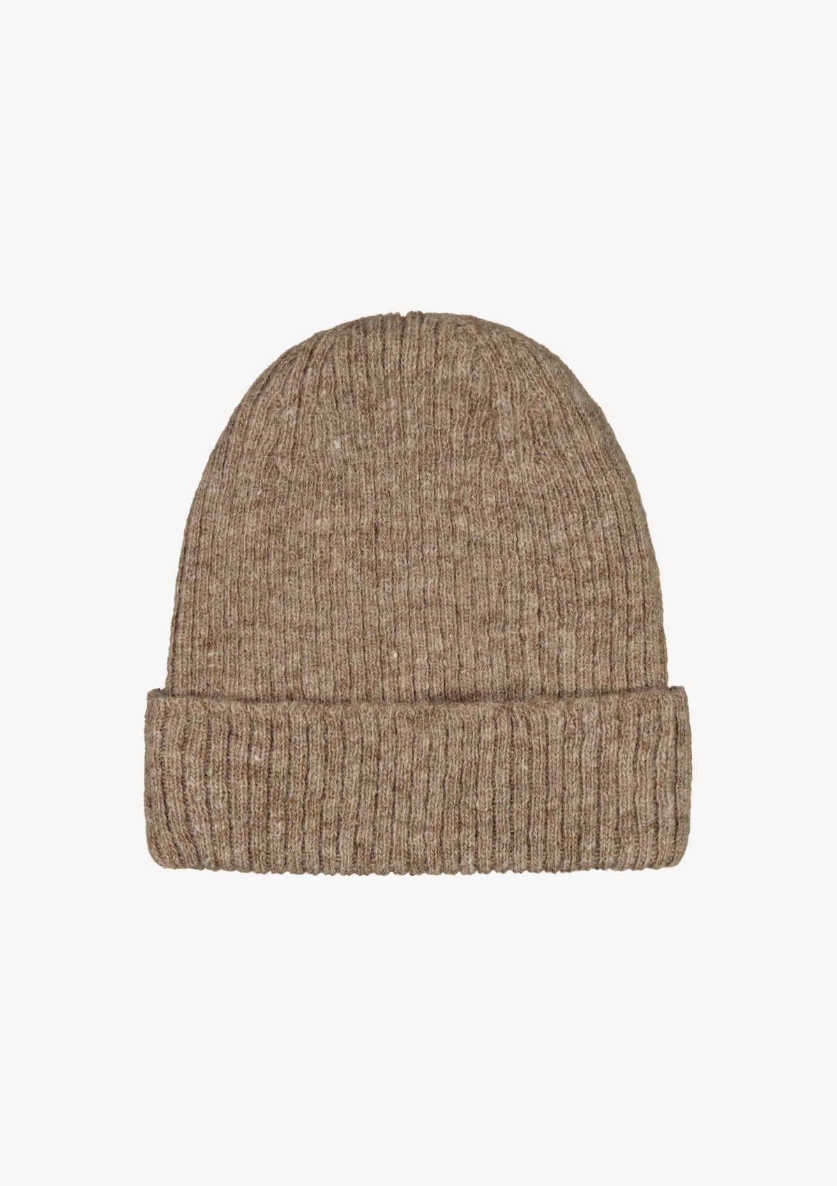 Beige thin ribbed beanie made from responsible Finnish sheep wool. Manufactured in Finland.