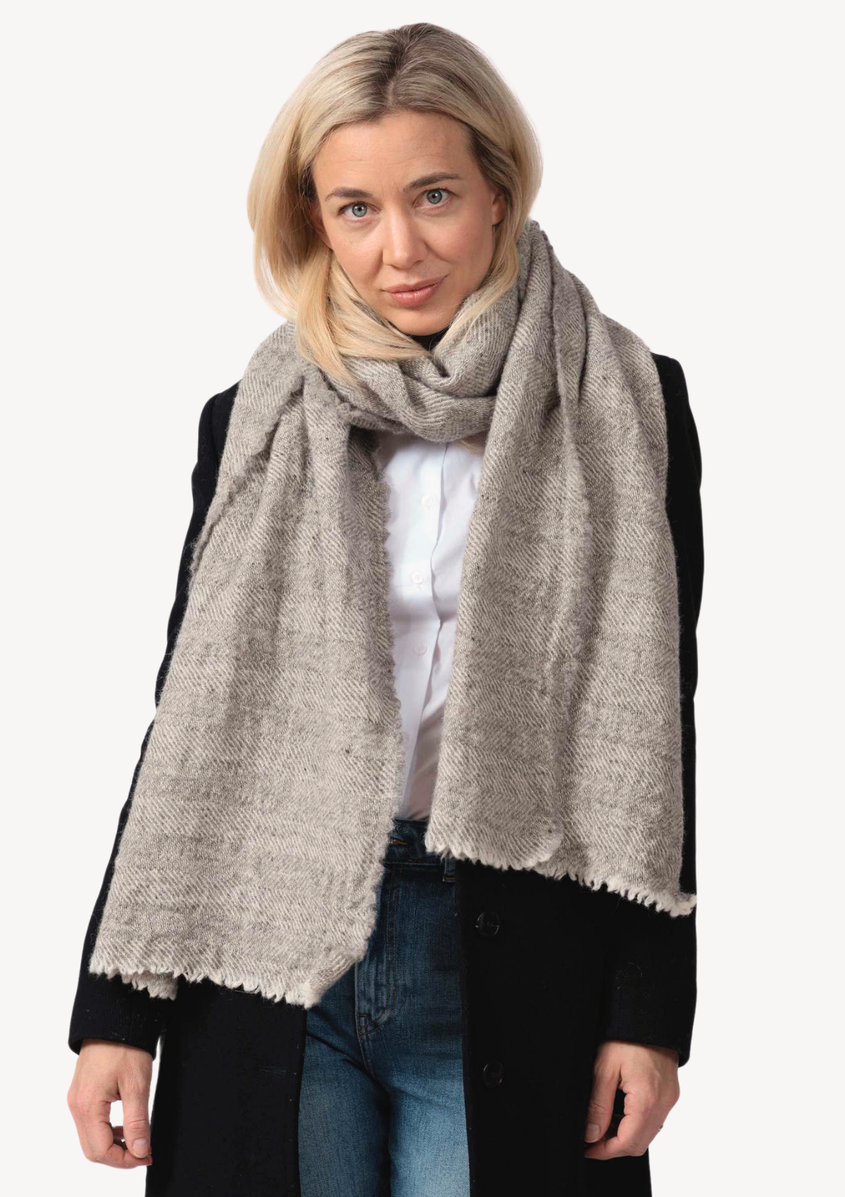 Grey herringbone scarf in responsible Finnish sheep wool. Manufactured in Finland.