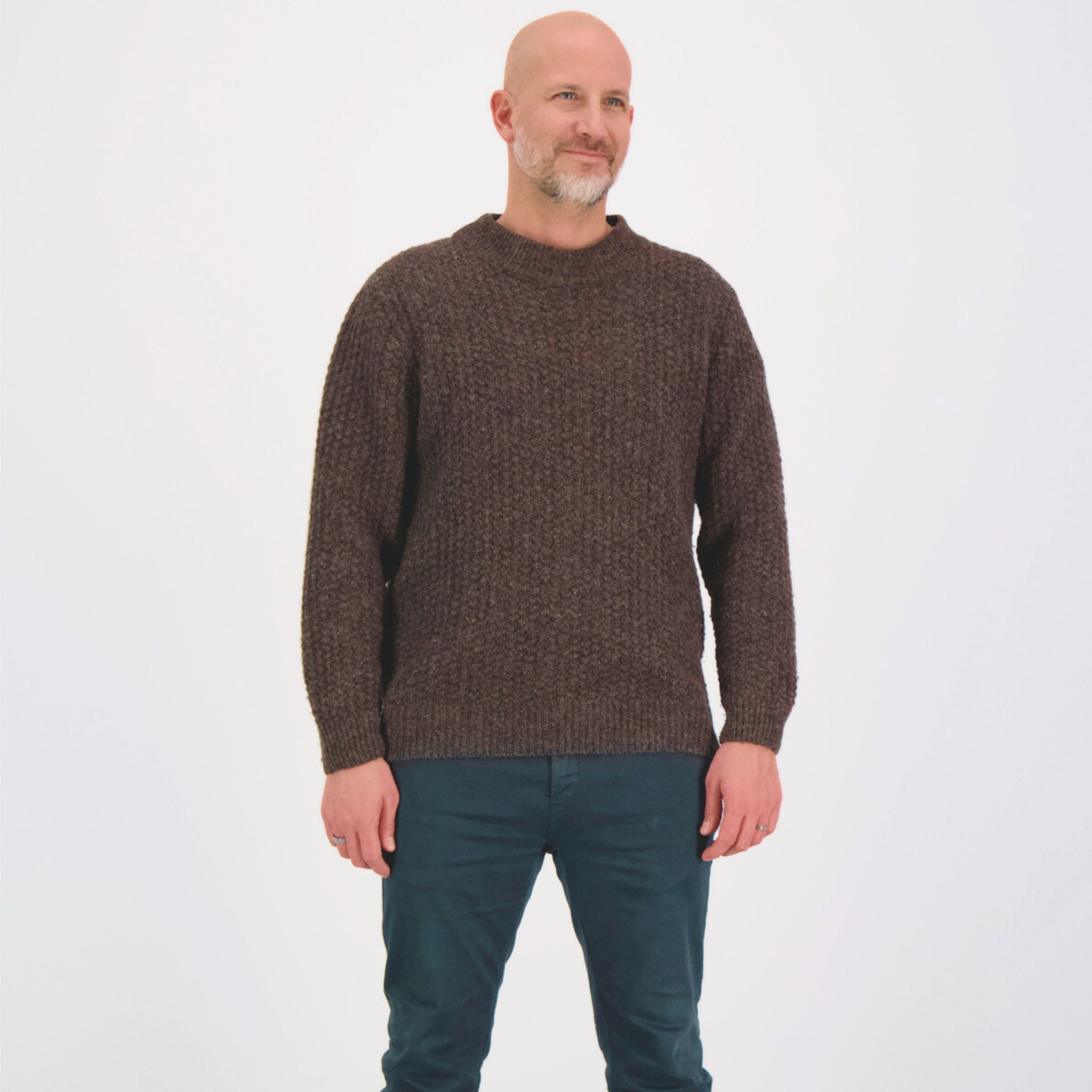 O-neck brown knit made in Finland with ethically sourced sheep wool.