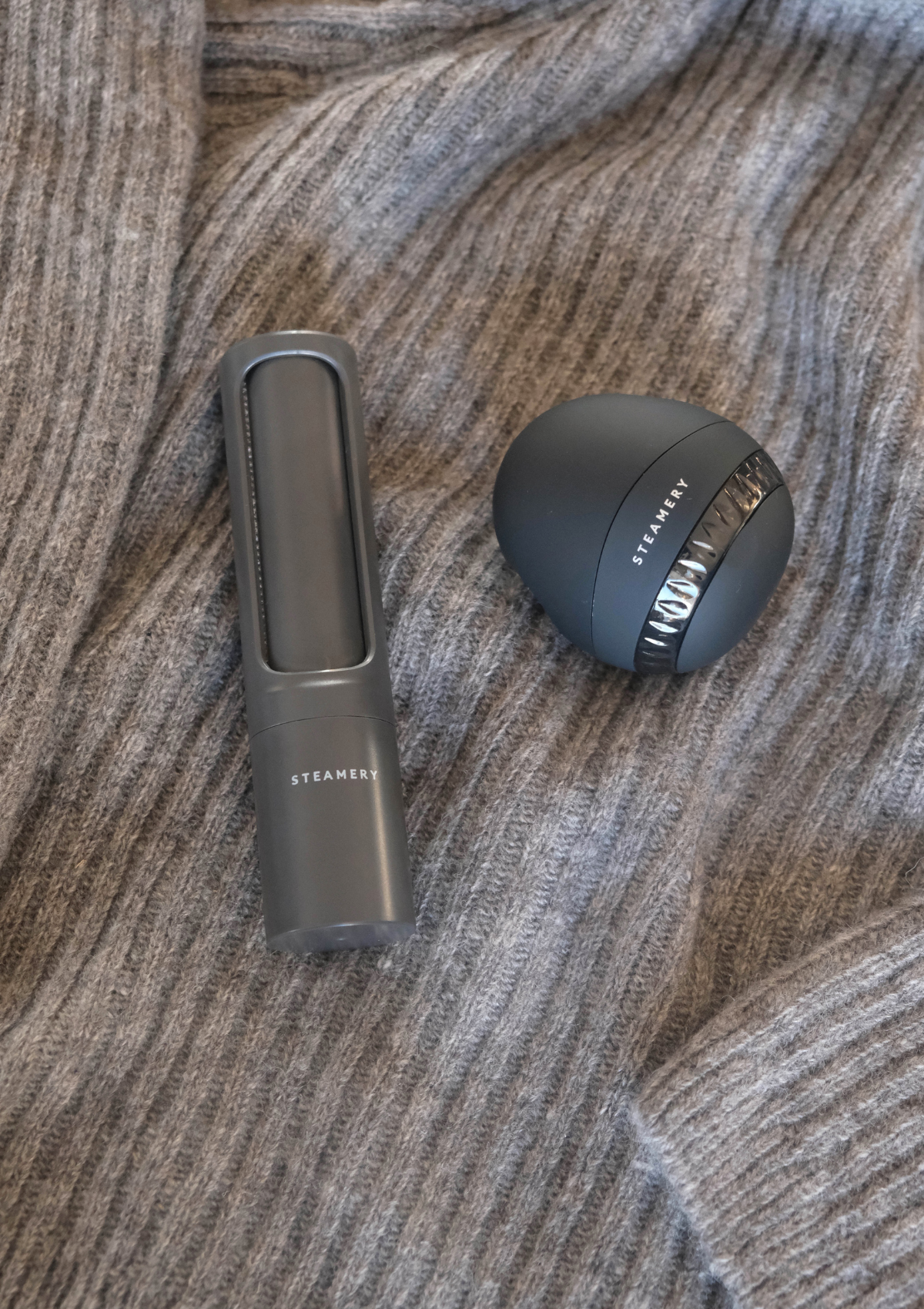 Keep your wool knitwear smooth by using a lint remover machine to gently remove pills and lint. A light glide over dry wool restores softness and keeps your garment looking new.