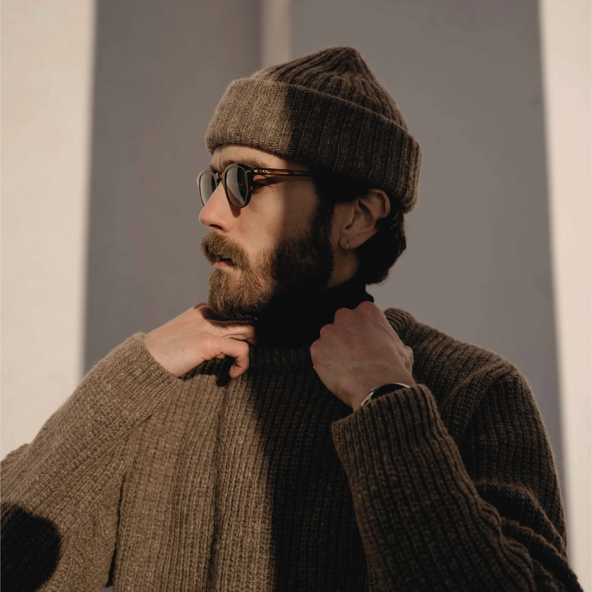 Ribbed o-neck knit in beige from responsible Finnish sheep wool manufactured in Finland